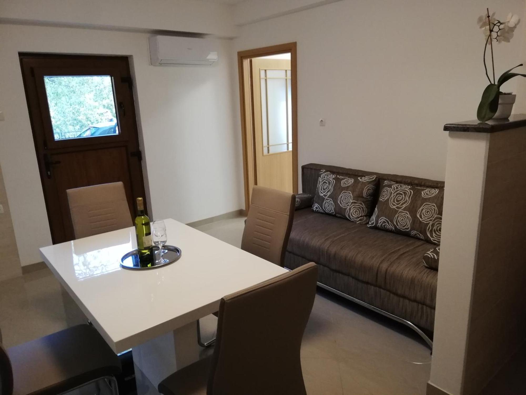 Guesthouse Vesna Сень Экстерьер фото