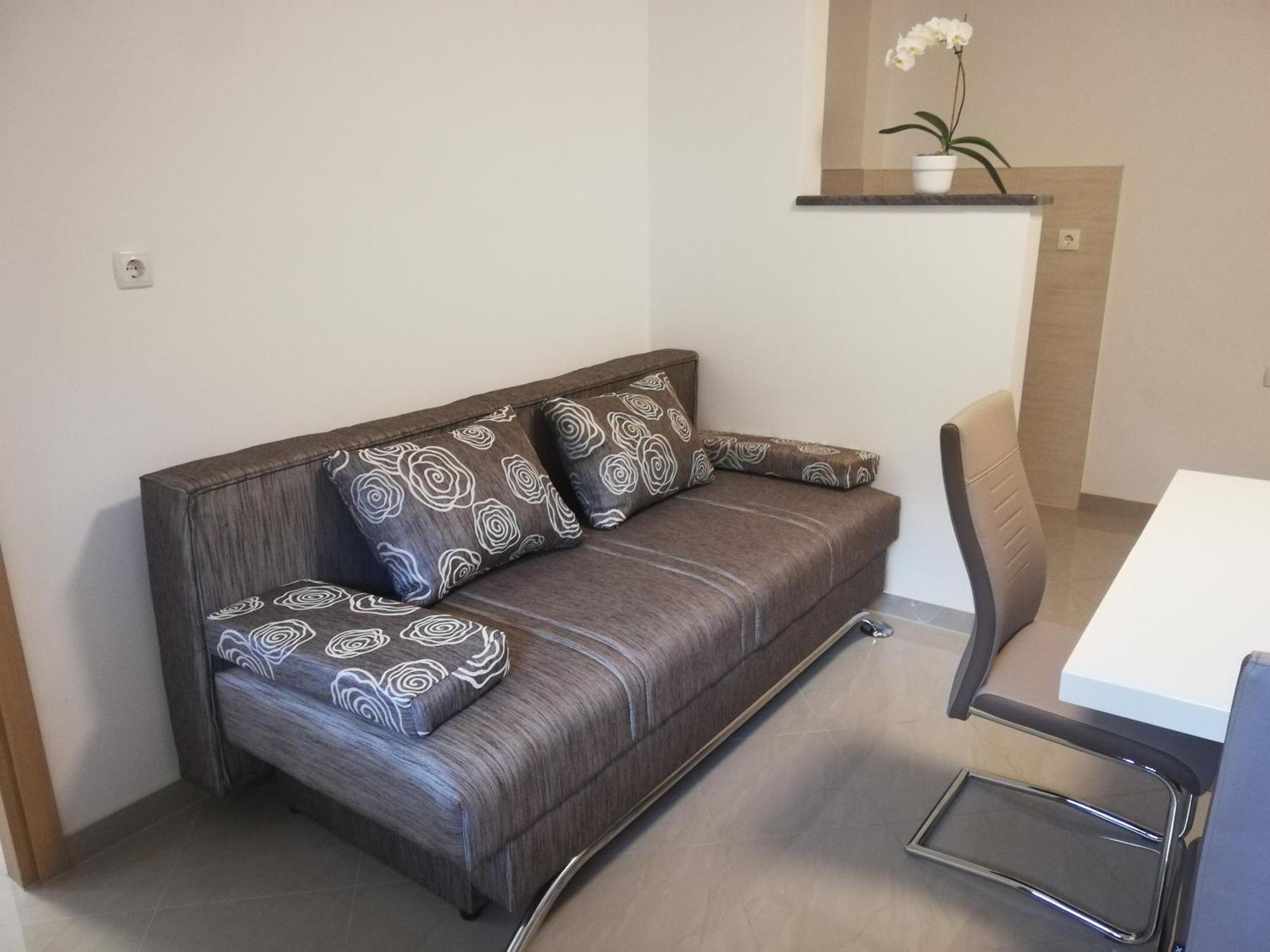 Guesthouse Vesna Сень Экстерьер фото